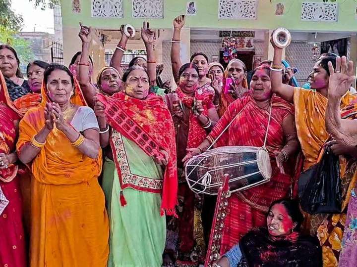 Women and caste unity gave NDA a landslide in Bihar