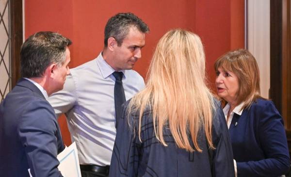 Gobierno fijará fecha para presentar las reformas laboral e impositiva