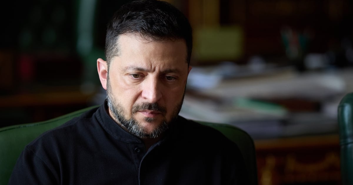 Zelenski sostuvo conversación con los líderes de Alemania, Francia y Reino Unido para evaluar el plan de paz de Trump