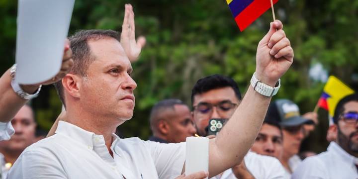 Héctor Olimpo pide aplazar la encuesta interna de la Fuerza de las Regiones: “No hemos hecho lo suficiente”