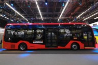 Lemus presenta autobús eléctrico Luminus en Expo Transporte ANPACT