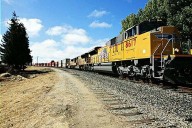 Man dies in second Oakland fatal train collision in less than 24 hours