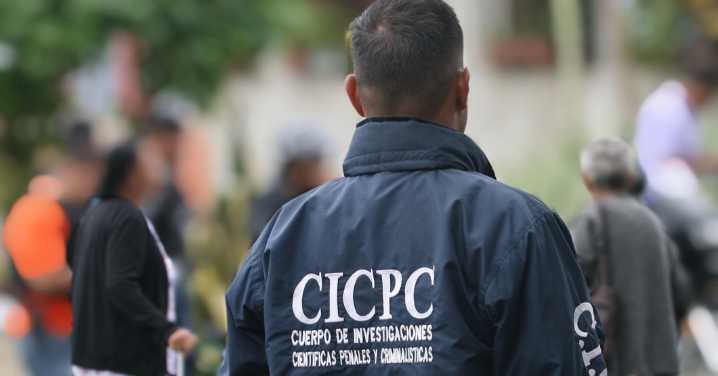 Detienen a pareja dedicada a suministrar armas a bandas criminales