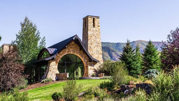 This $43 Million Estate Brings Middle-Earth to the Mountains of Utah