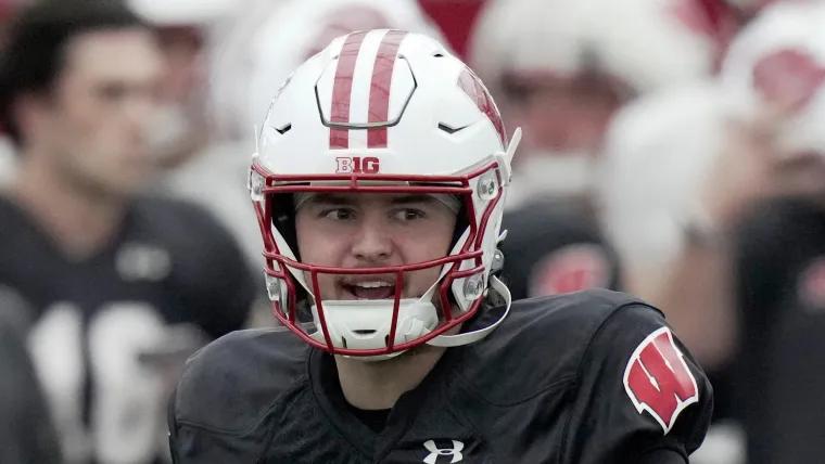 Wisconsin takes another huge blow at quarterback