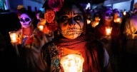 Fotos AP: De México a Alemania, las celebraciones del Día de Muertos