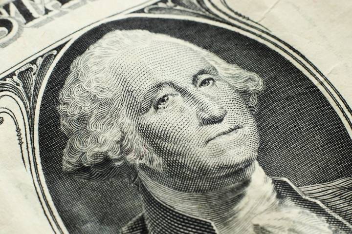 Feriado en EE.UU. El dólar blue se vuelve la cotización más barata del mercado y la Bolsa porteña anota otra rueda de subas