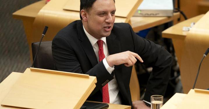 Anas Sarwar 'must come clean on rising energy bills'