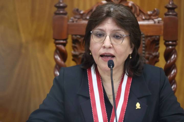 Comisión Permanente aprueba informe que recomienda inhabilitar por 10 años a Delia Espinoza