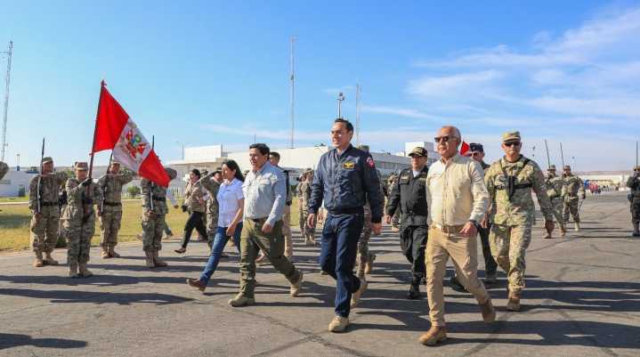Migrantes varados en la frontera: Perú refuerza seguridad tras bloqueo en Santa Rosa