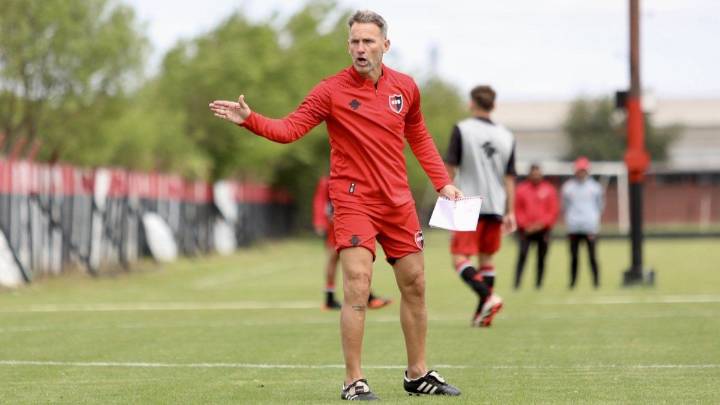 Newell's con equipo confirmado: con tres pibes, los once de Lucas Bernardi para la final ante Unión