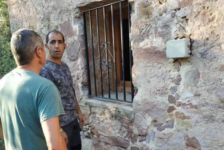 El alcalde de Villar del Humo dimitirá tras ser detenido por plantación de marihuana pero seguirá como concejal