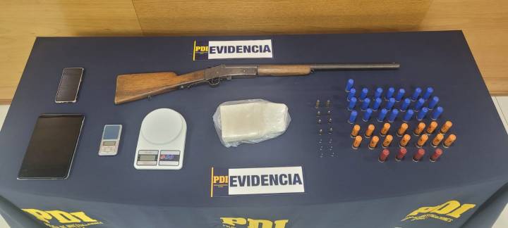 Caen falsos policías que robaron con violencia en San Antonio: PDI captura a banda tras meses de investigación