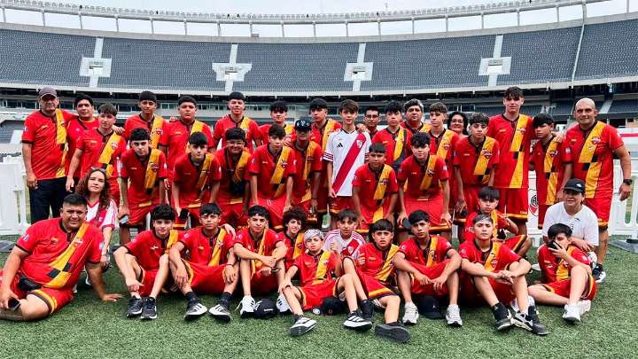 Instituto Santiago cerró el año con una experiencia inolvidable en Buenos Aires