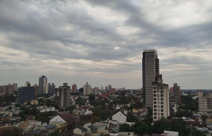 Pronóstico extendido: persistirá el tiempo húmedo e inestable con temperaturas cercanas a los 30 grados