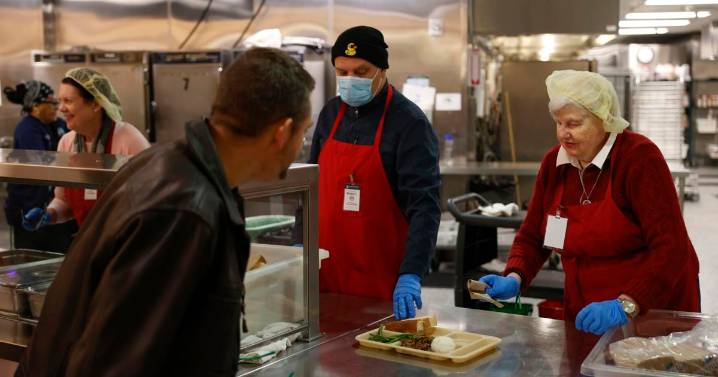 SF nonprofits feed SNAP recipients amid government shutdown