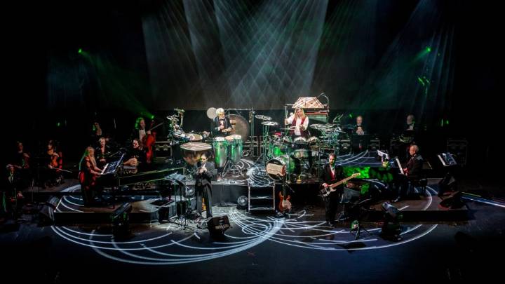 Get in the Christmas mood: Mannheim Steamroller rolls into Newport News