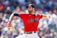 SF Giants to sign left-hander Hentges to shore up bullpen: report