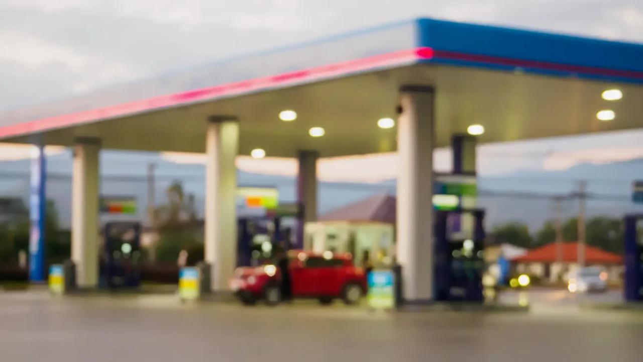 Banda de delincuentes robó más de 30 millones de pesos en estación de gasolina de Bogotá