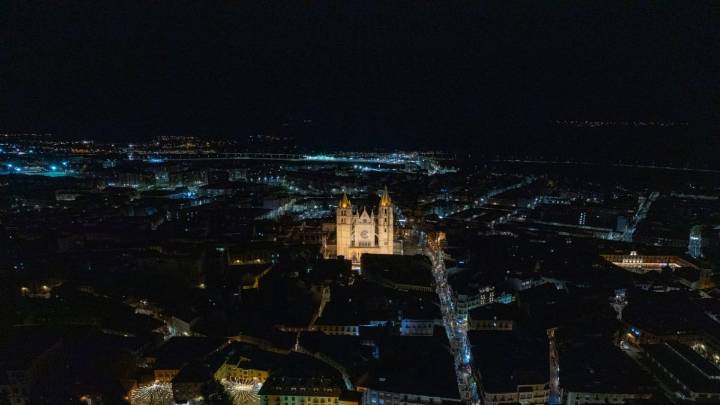 Navidad en León: ya es oficial la ubicación de todas las atracciones infantiles que se repartirán por la ciudad