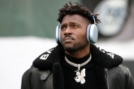 Former CMU, NFL star Antonio Brown arrested on attempted murder charge in Miami shooting