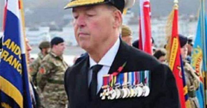 Imposter 'Walter Mitty' Rear Admiral 'with phoney medals' crashes Remembrance parades