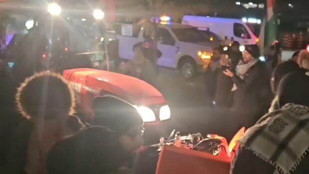 City investigating after videos show Toronto contractor drive snowplow through pro