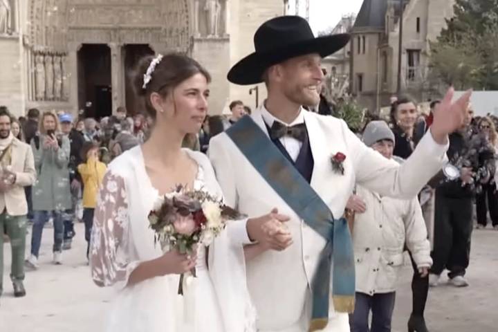 Notre Dame Cathedral Hosts Wedding for Carpenter Who Helped Rebuild It After Fire