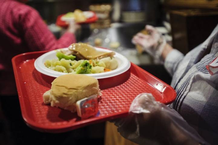 Where to get a free meal, volunteer on Thanksgiving in West Michigan