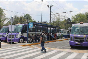 Marchan en CDMX contra el aumento de tarifa al transporte público