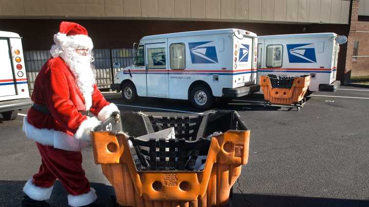 Christmas 2025 is coming! See USPS, UPS, FedEx mailing deadlines
