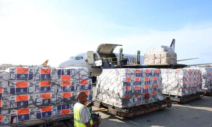 Venezuela recibe más de 1.1 millones de vacunas