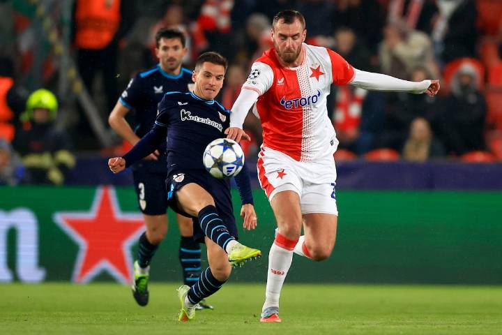El Athletic no encuentra el gol ante el Slavia y peligra su pase