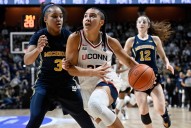 Azzi Fudd scores 31 points to help No. 1 UConn top No. 6 Michigan 72