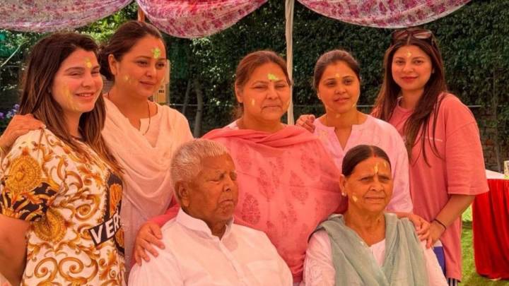 Rift Widens In RJD Family As Lalu Yadav's 3 More Daughters Leave Patna Home After Rohini’s Exit