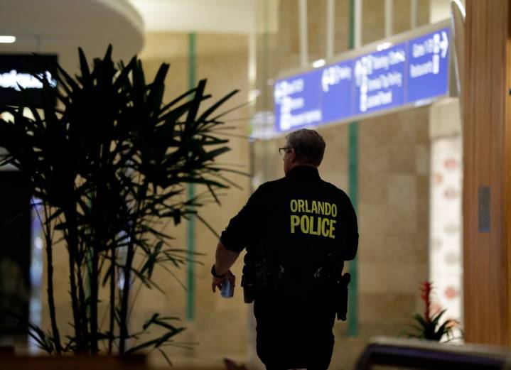 Orlando airport considers own police force