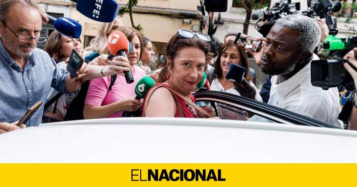 Leire Díez niega vínculos con el PSOE y asegura que se reunió dos veces con Cerdán como periodista