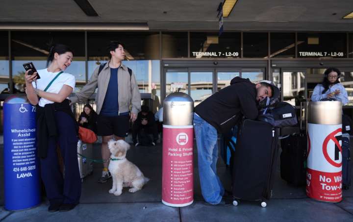Brace yourselves! Thanksgiving air travel expected to hit 15-year high. Here’s how to survive