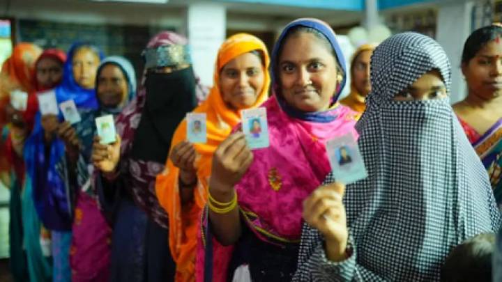 Bengal: ECI to publish separate voter list of incomplete forms