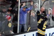Sean Kuraly brings back a classic Bruins tradition after goal