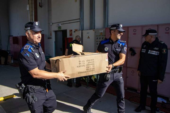 Alcorcón aprueba un nuevo reglamento para reconocer la labor de Policía Municipal, Bomberos y Protección Civil