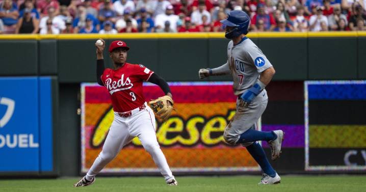 Former Pirates 3B Hayes earns 2nd Gold Glove, Cubs collect a MLB