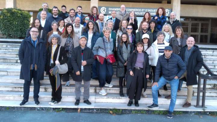 Los comerciantes navarros se van de excursión: la experiencia francesa que puede cambiar cómo compramos