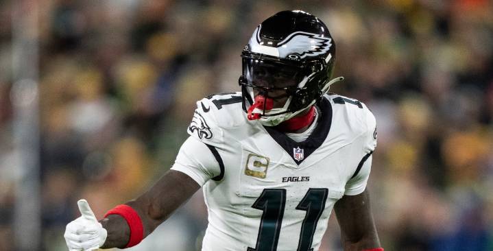 A.J. Brown: “It’s a shitshow … I’m struggling, brother”