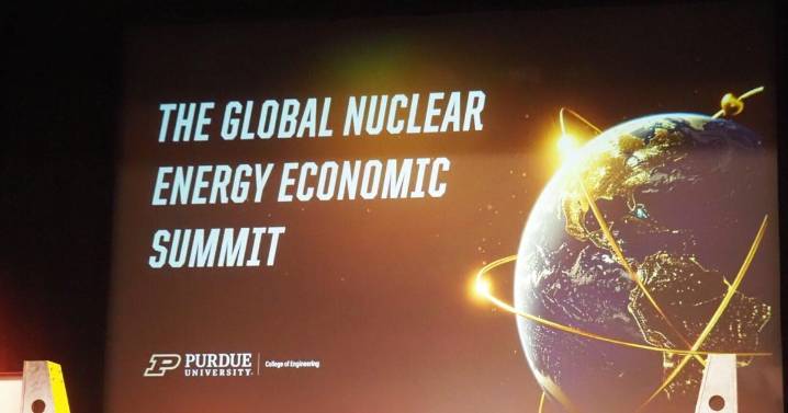 Economy Government & Politics Health & Environment AES small modular reactor announcement highlights nuclear summit at Purdue University