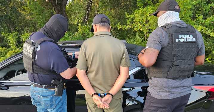 Más de 200 mil personas quieren unirse a ICE para expulsar a los “peores criminales ilegales” de EE.UU.