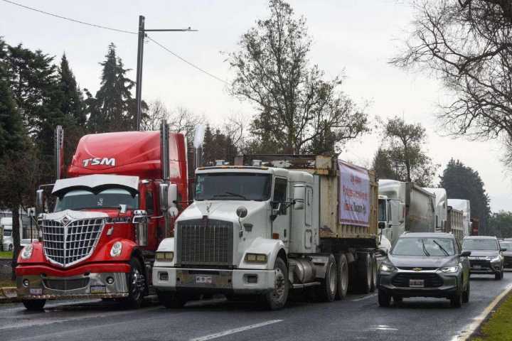 Segob convoca a mesa de trabajo ante advertencia de bloqueos de transportistas