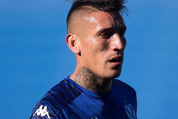 Ricardo Centurión volvió: lo acusan de agredir a un árbitro y puede quedar afuera medio año