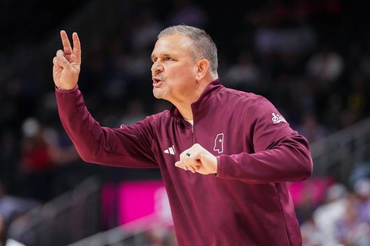 Deadspin | Amier Ali's trey late in OT win rescues Mississippi State vs. UNO