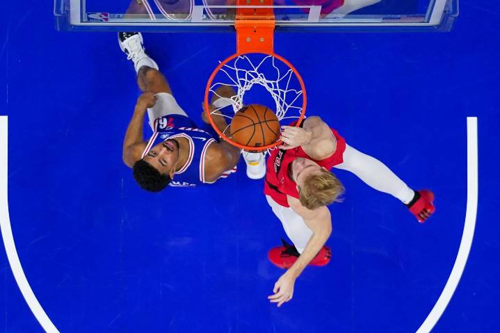 Raptors win 5th straight, surging in 3rd third to beat 76ers 121